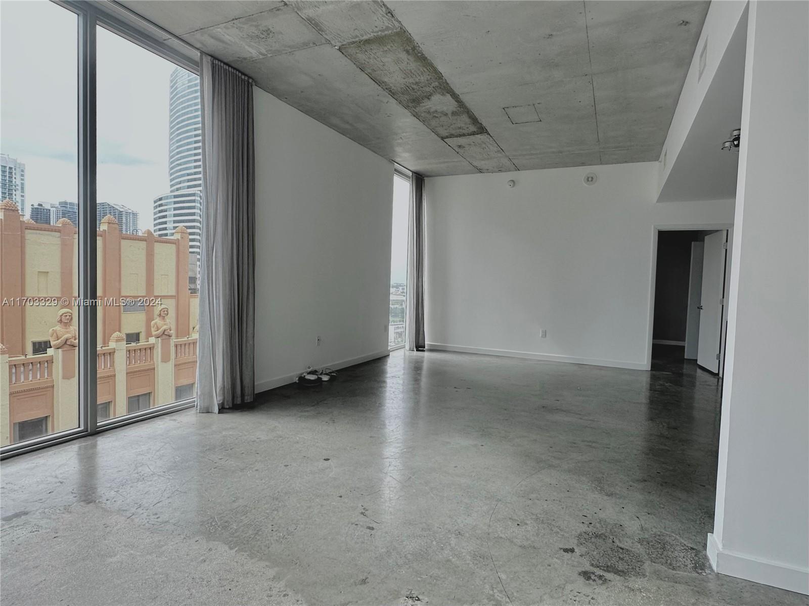 CENTRO CONDO - Residential