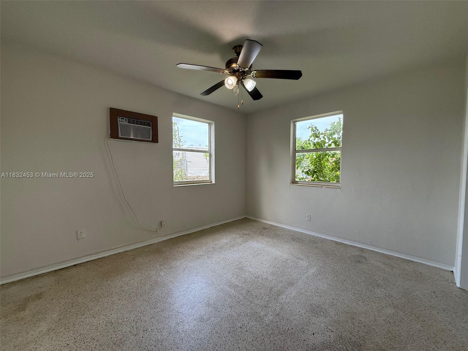 900 SW 5th St 2