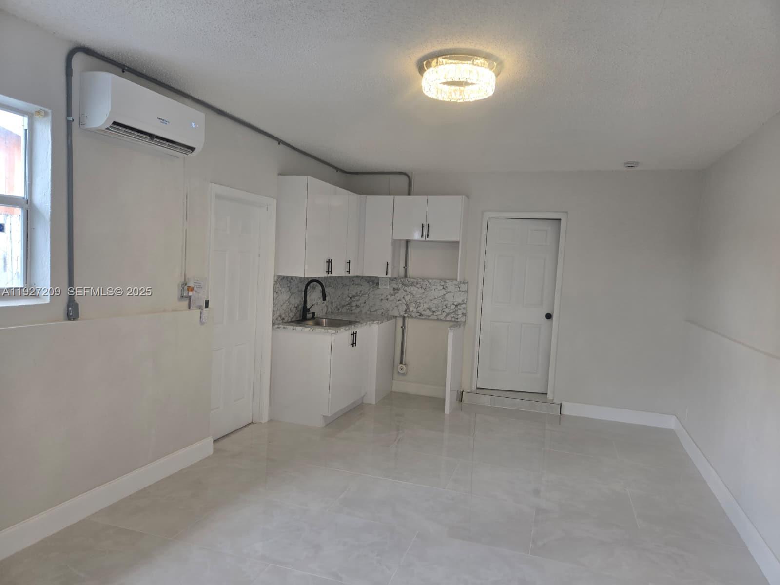 LINWOOD GARDENS NO 1 - Residential