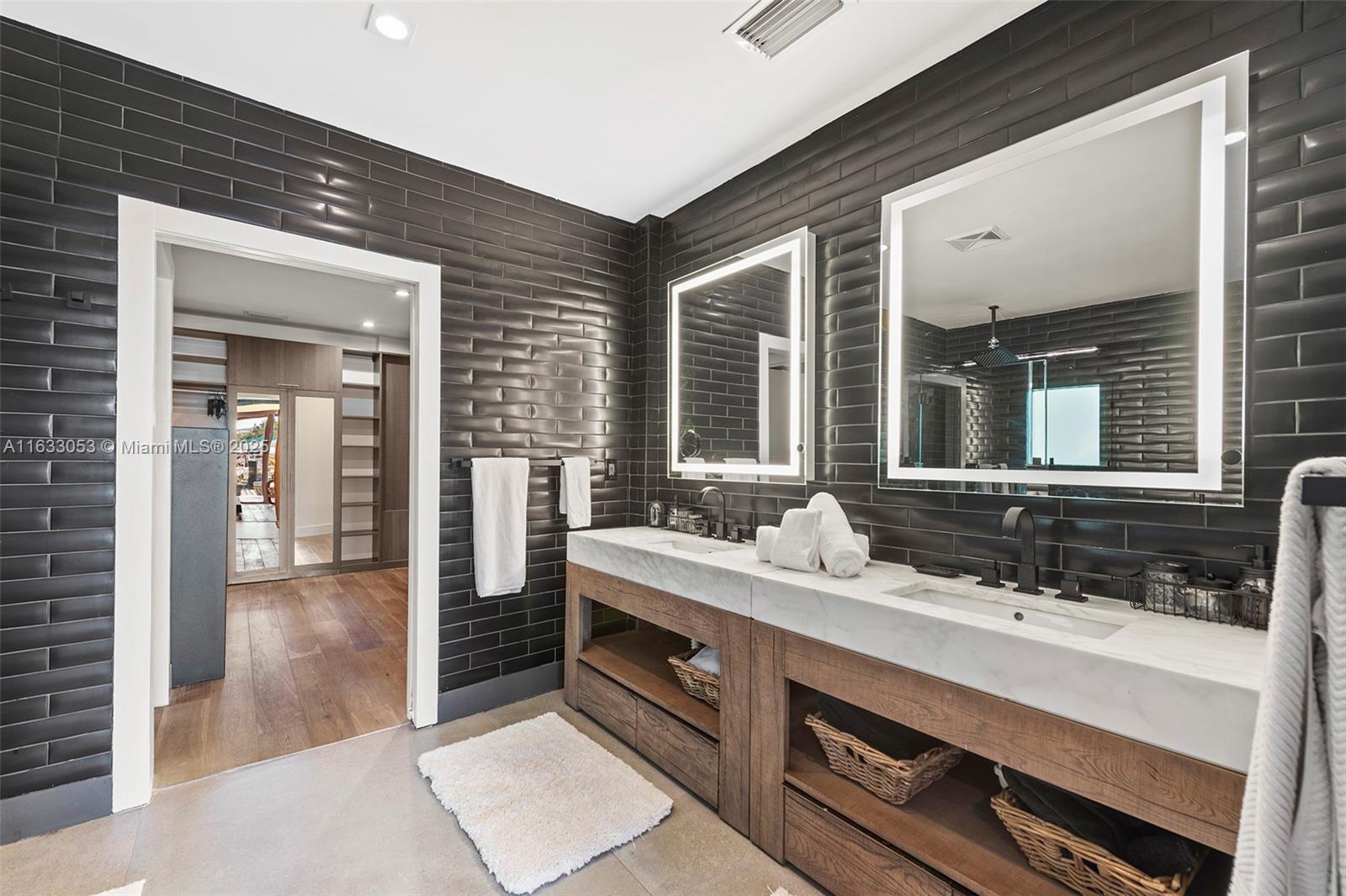 NORMANDY GOLF COURSE - Residential