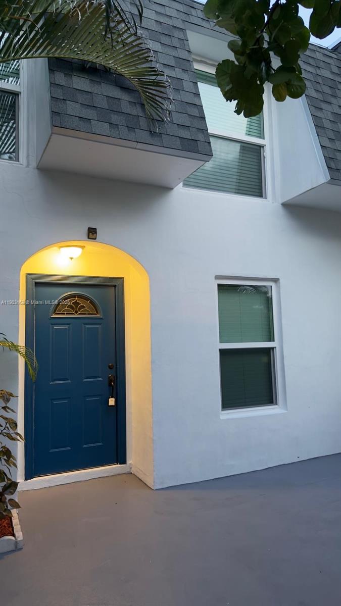 NOVA TOWNHOUSES CONDOMINI - Residential Lease