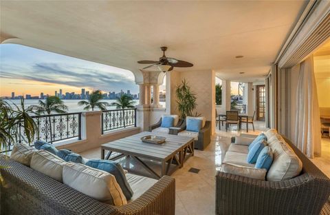 5233 Fisher Island Dr 5233 Miami Beach FL 33109