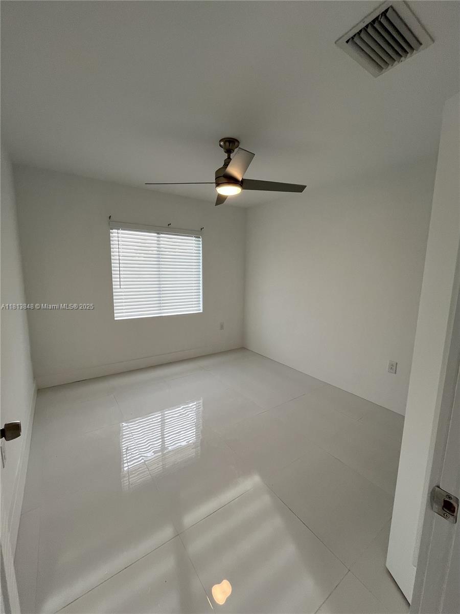 KINGSWOOD MANOR - Residential Lease