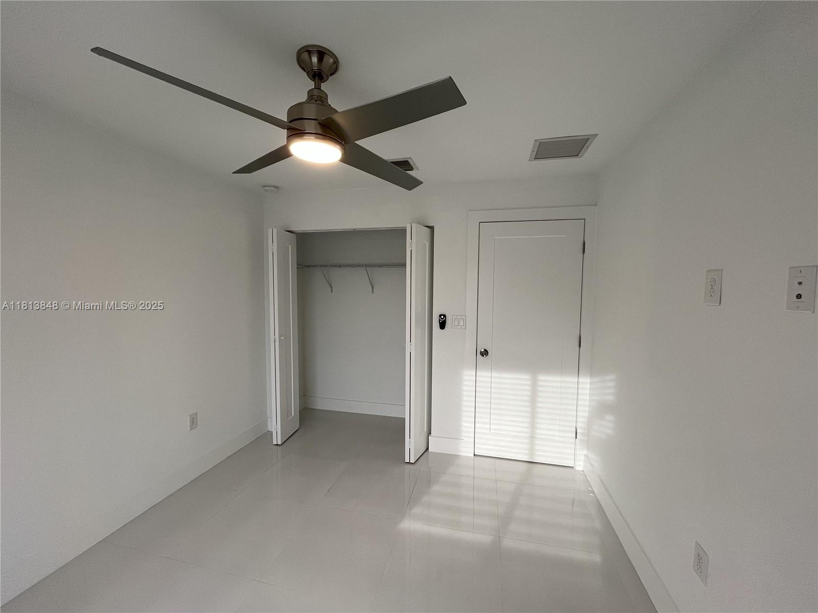 KINGSWOOD MANOR - Residential Lease