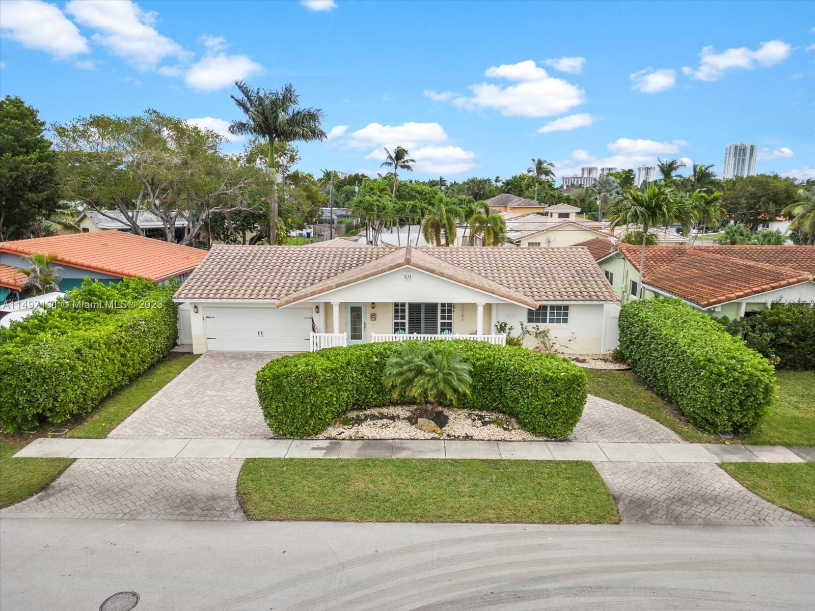 Property for Sale at 1015 S 13th Ave, Hollywood, Broward County, Florida - Bedrooms: 4 
Bathrooms: 3  - $1,250,000