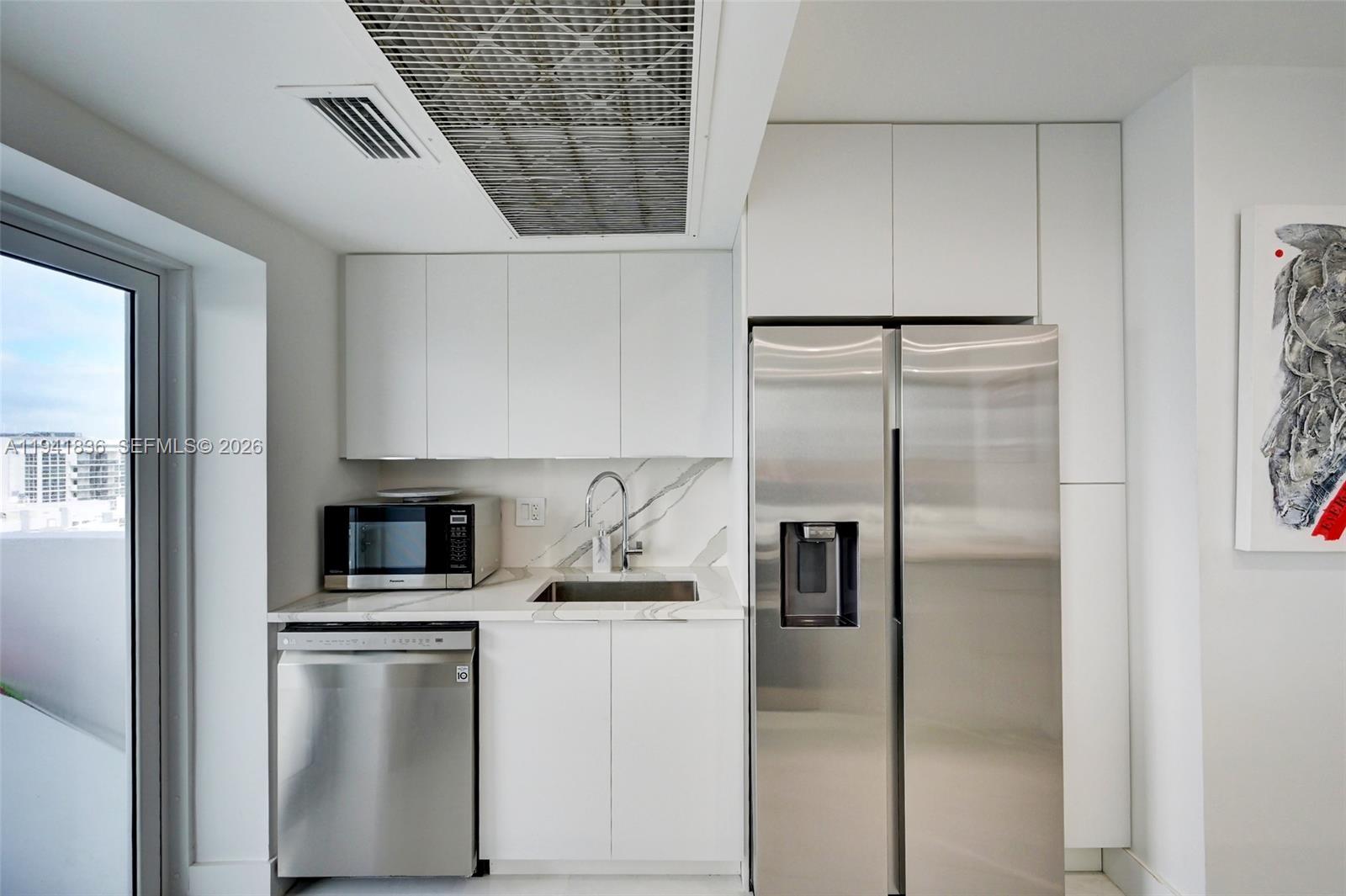 EMBASSY TOWER II INC COND - Residential