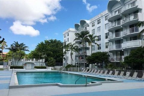 492 NW 165 St Rd C516 Miami FL 33169