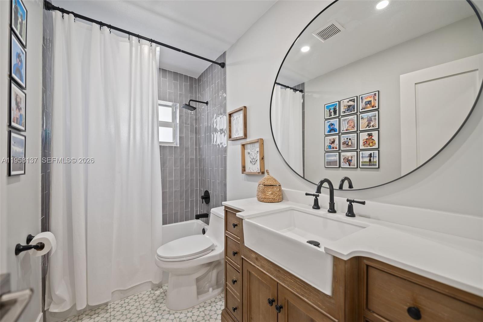 SOUTH CORAL HOMES SEC 1 - Residential