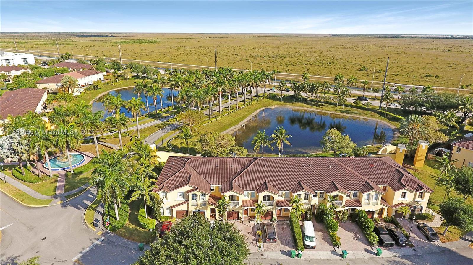 GRAND LAKES PHASE I - Residential Lease
