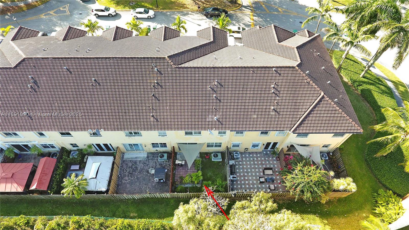 GRAND LAKES PHASE I - Residential Lease