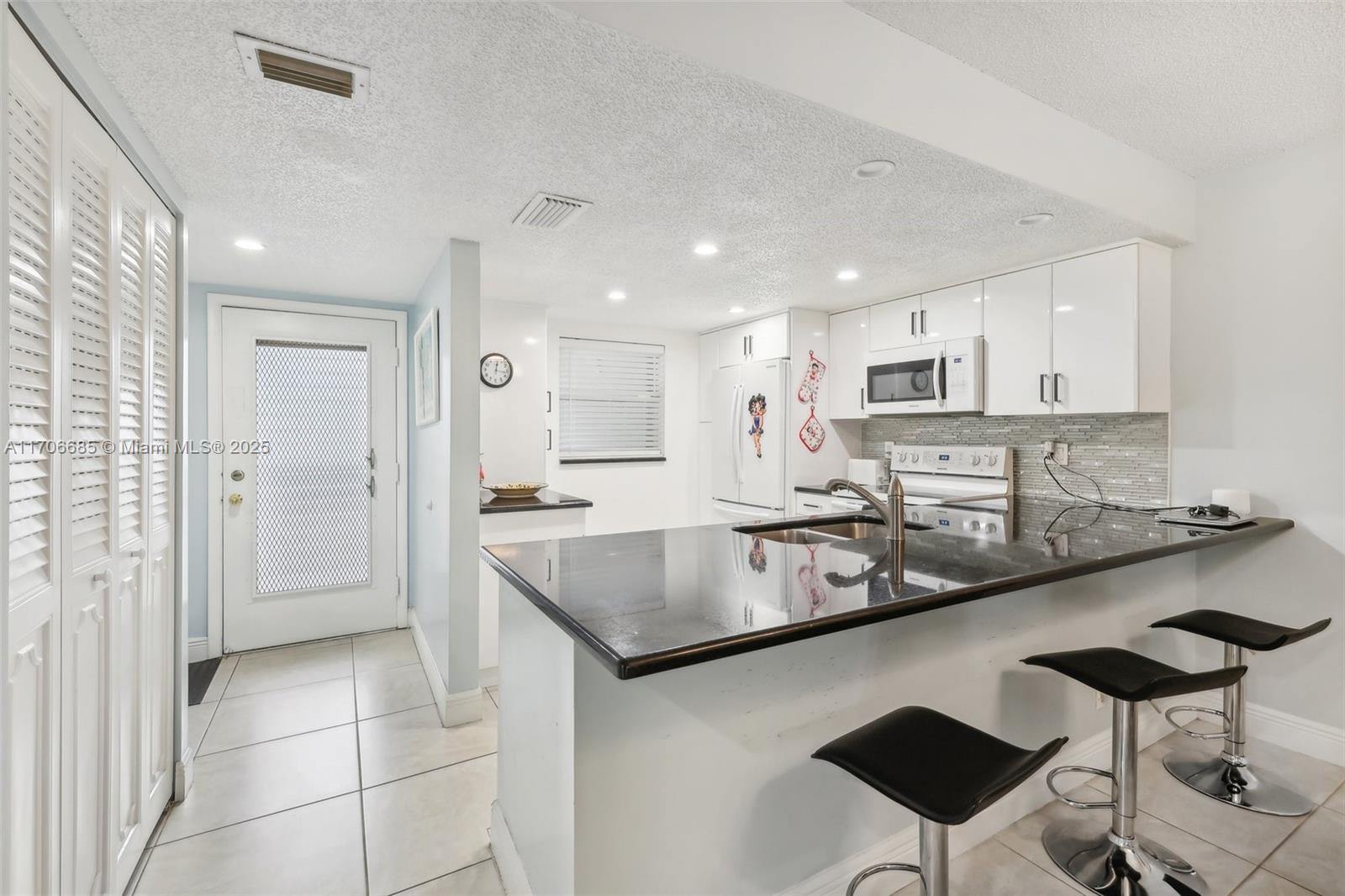 Property for Sale at 3170 Holiday Springs Blvd 6-108, Margate, Broward County, Florida - Bedrooms: 2 
Bathrooms: 2  - $126,000