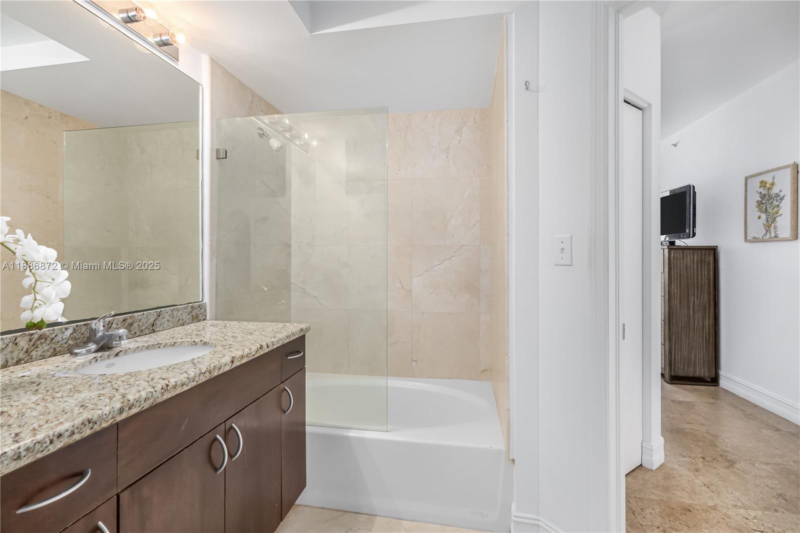 THE WAVERLY AT SOUTH BEAC - Residential