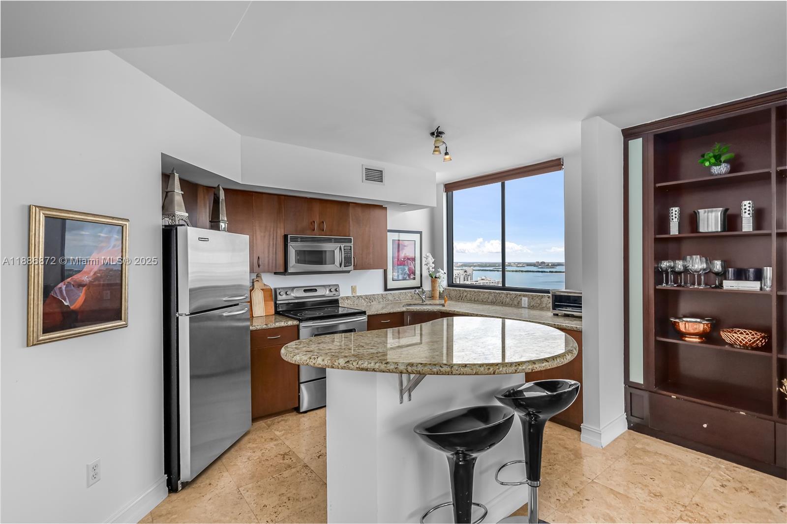 1330 West Ave 3507