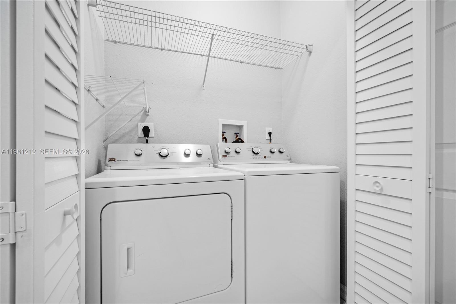 LEEWARD AT ISLANDS AT DOR - Residential Lease