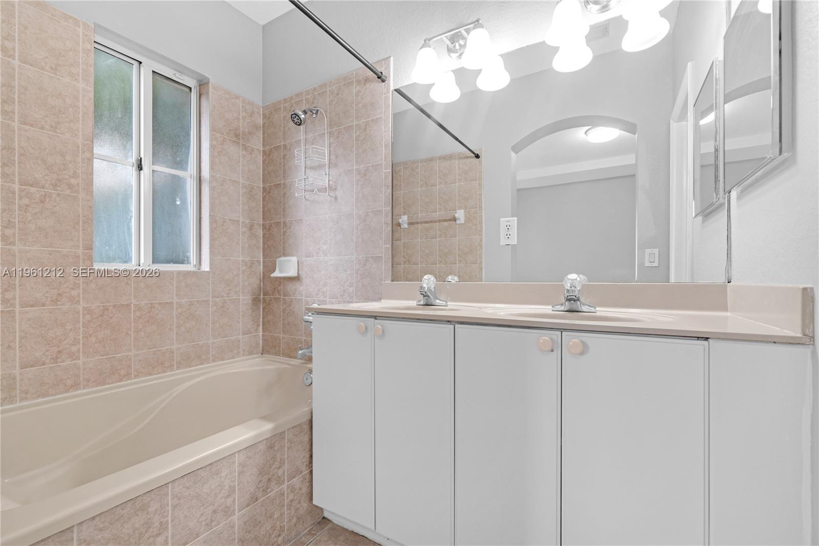 LEEWARD AT ISLANDS AT DOR - Residential Lease