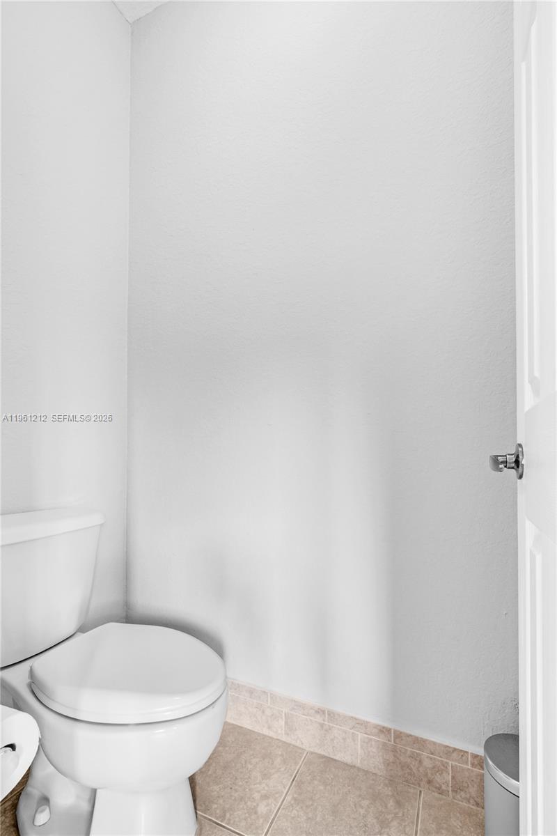 LEEWARD AT ISLANDS AT DOR - Residential Lease