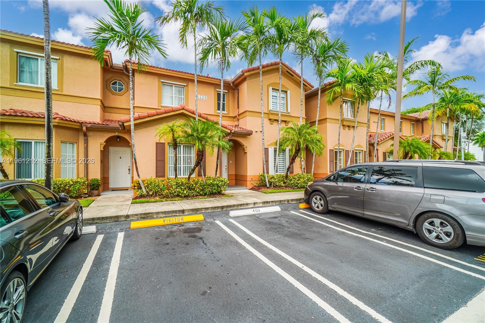 LEEWARD AT ISLANDS AT DOR - Residential Lease