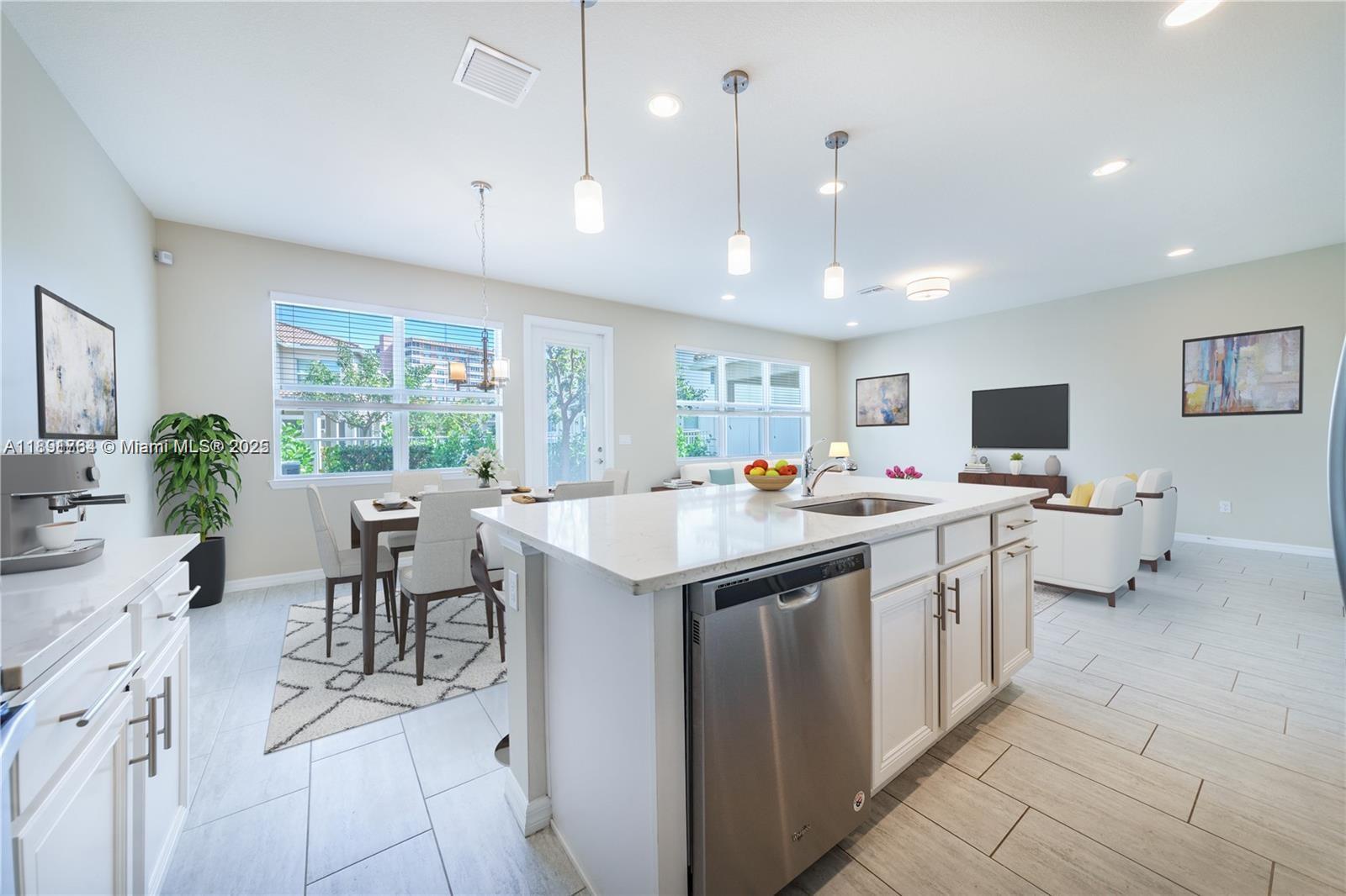 PARKVIEW AT HILLCREST - Residential Lease