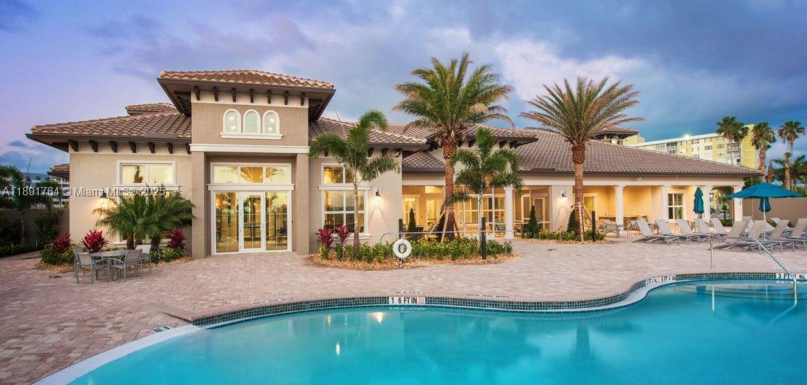 PARKVIEW AT HILLCREST - Residential Lease