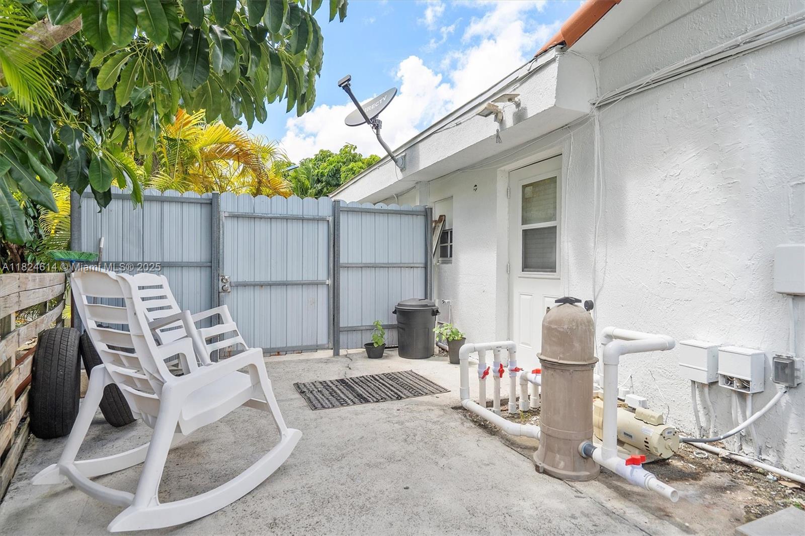 DEVON-AIRE ESTATES SEC 4 - Residential