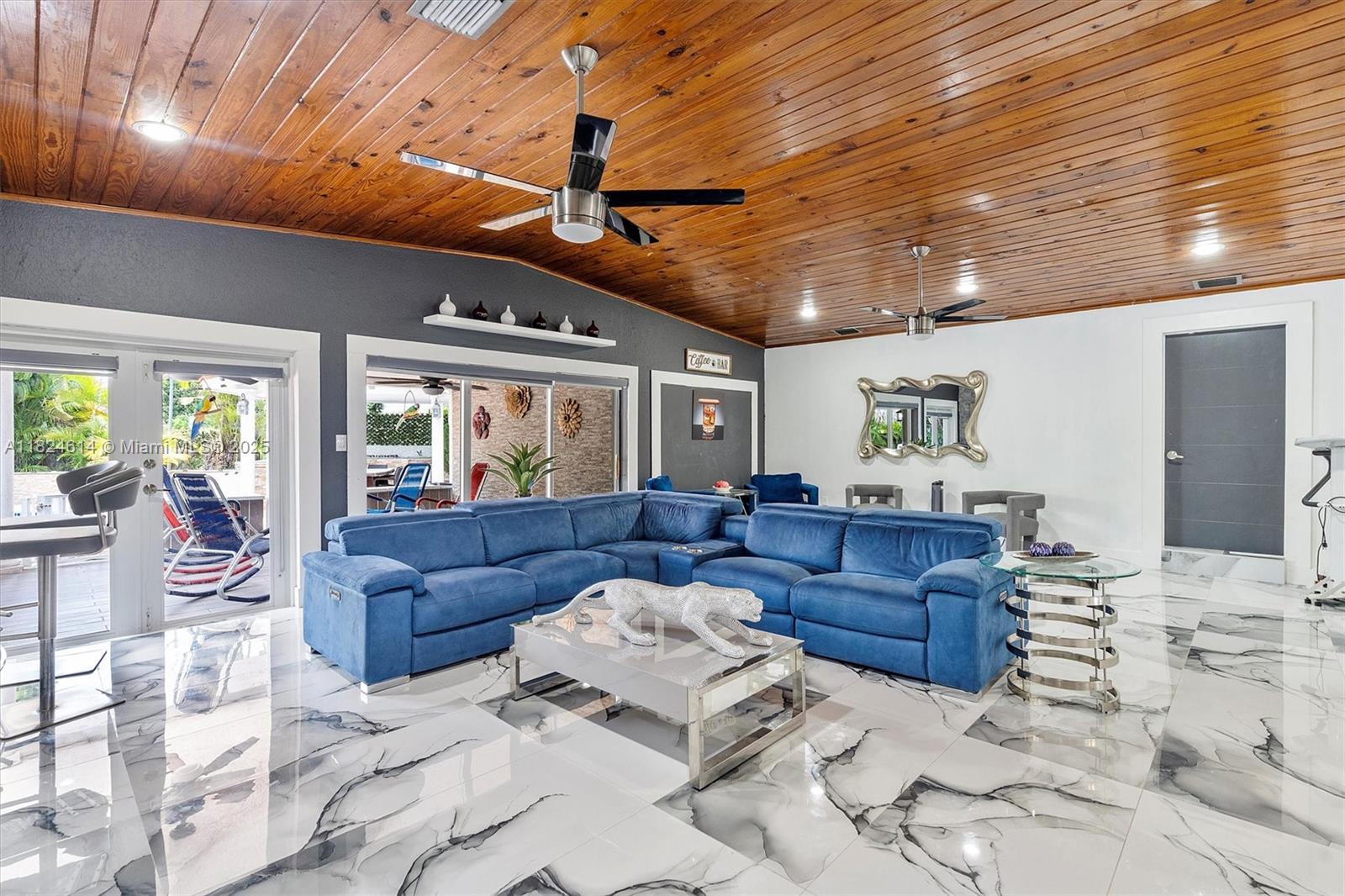 DEVON-AIRE ESTATES SEC 4 - Residential