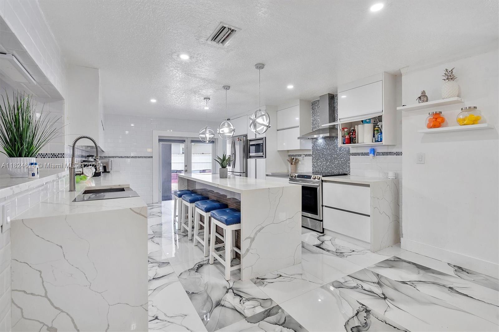 DEVON-AIRE ESTATES SEC 4 - Residential