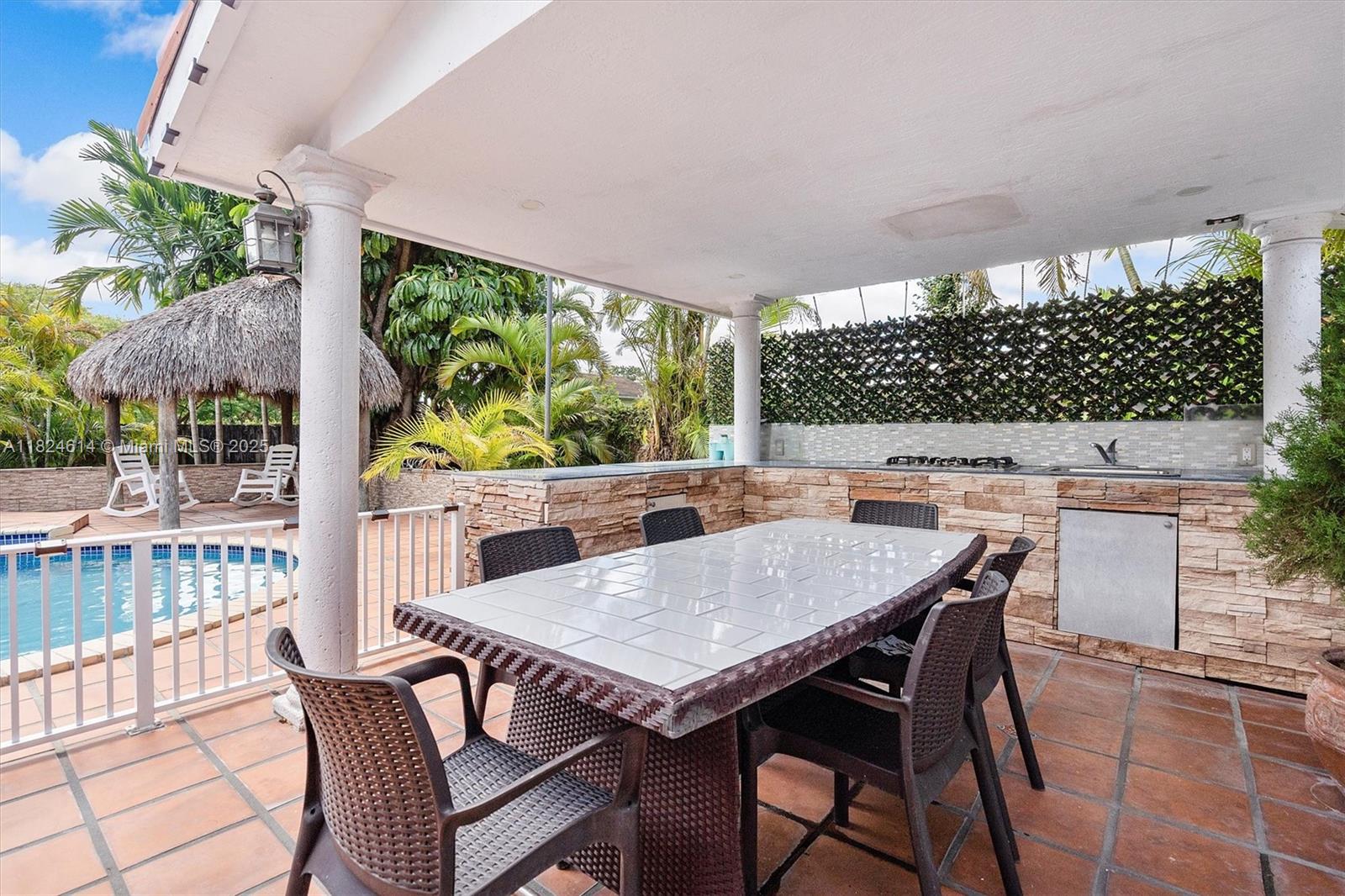 DEVON-AIRE ESTATES SEC 4 - Residential