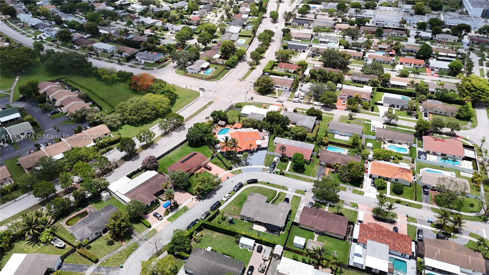 DEVON-AIRE ESTATES SEC 4 - Residential