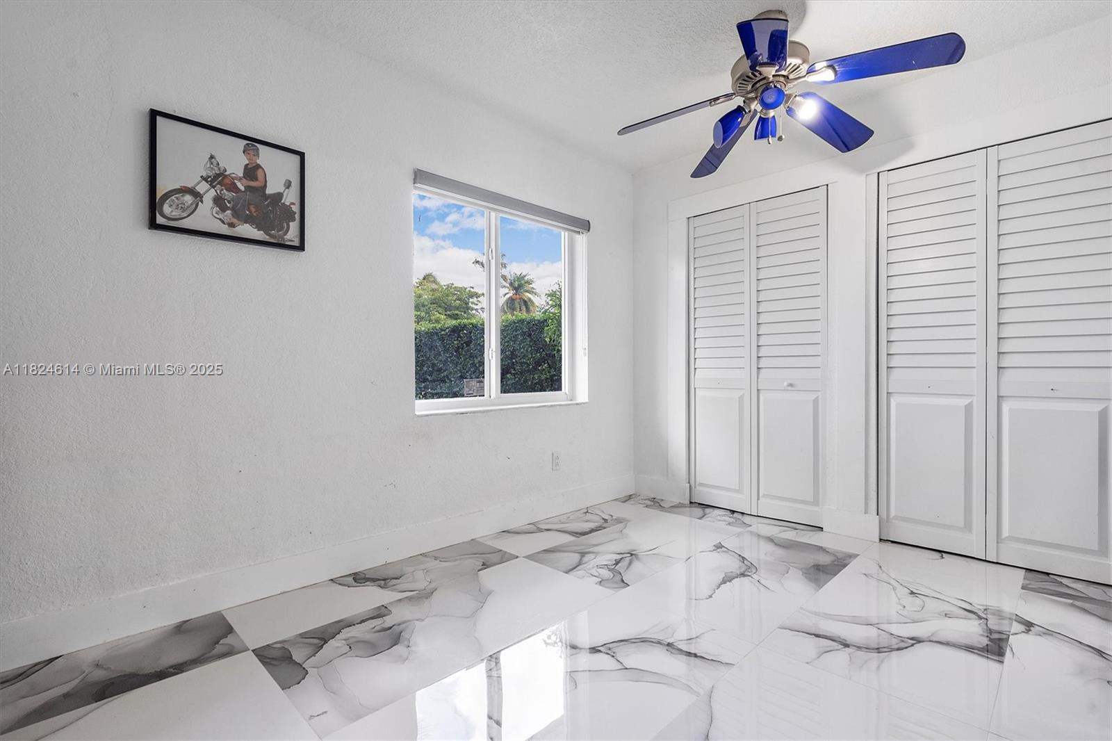 DEVON-AIRE ESTATES SEC 4 - Residential