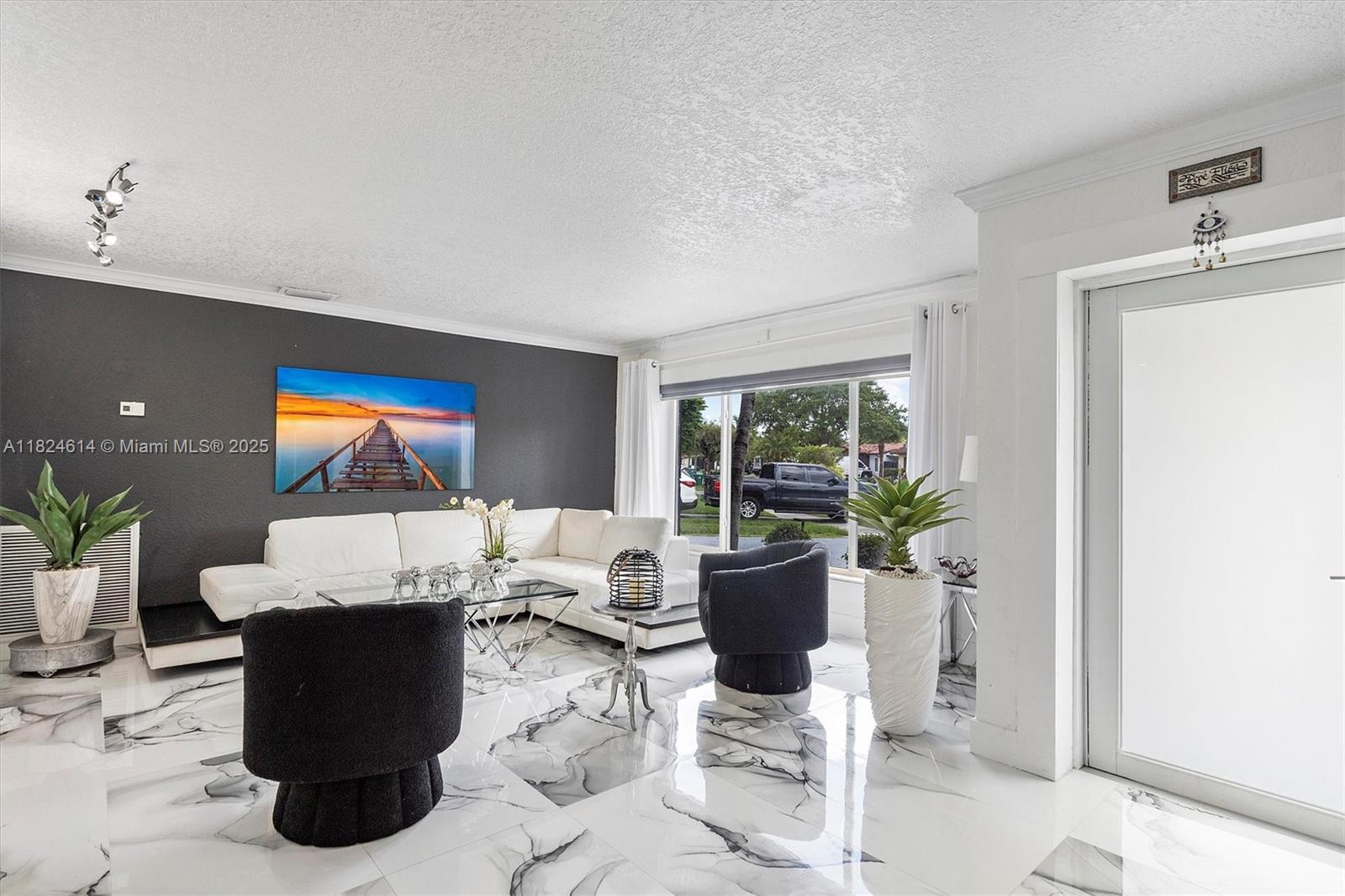 DEVON-AIRE ESTATES SEC 4 - Residential