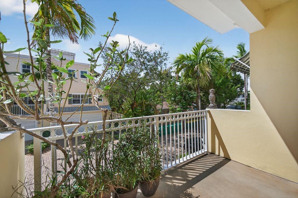 EVERGLADES LAND SALES CO - Residential