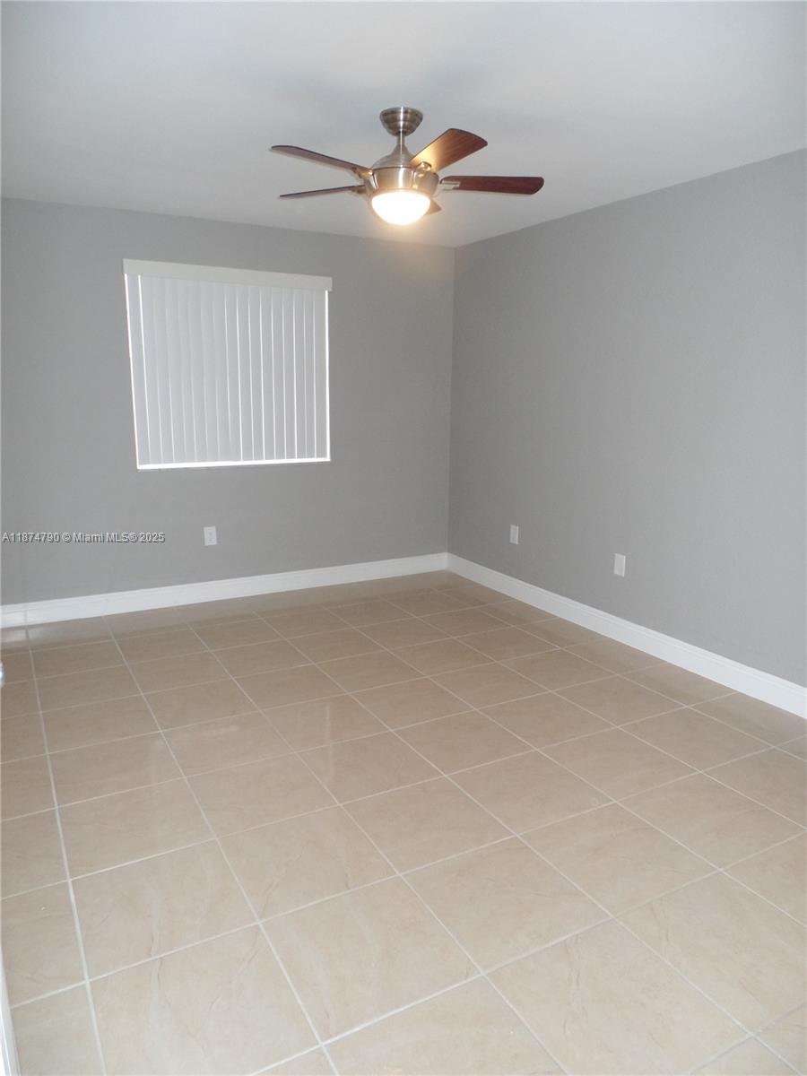 LAKEVIEW CLUB CONDO - Residential Lease