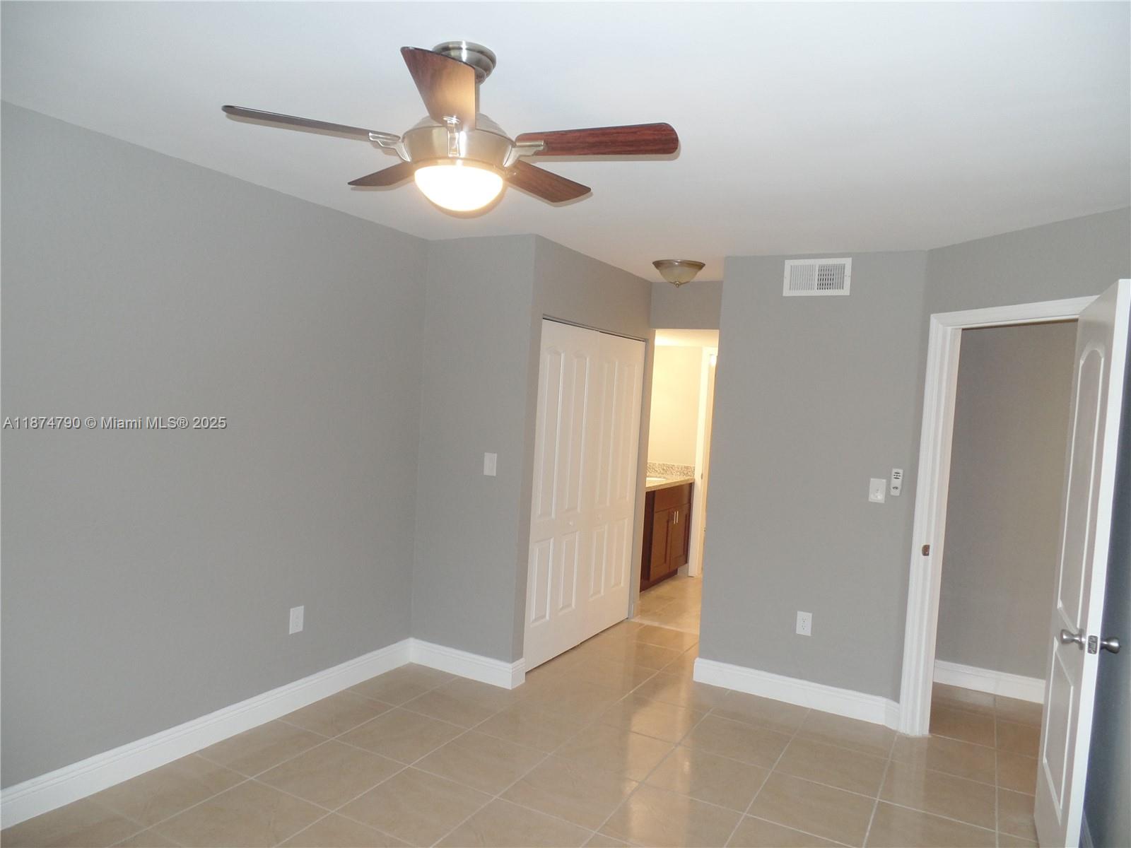 LAKEVIEW CLUB CONDO - Residential Lease