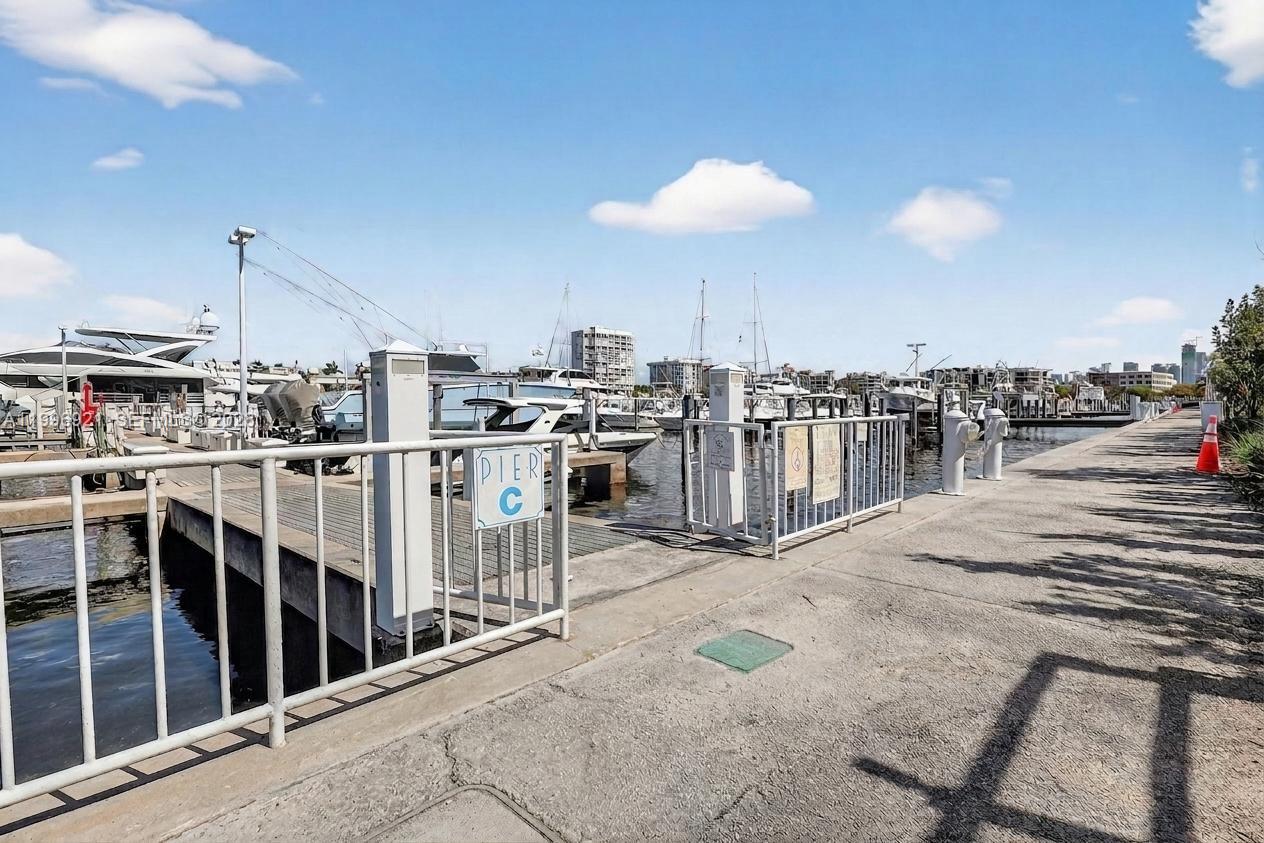 4 Grove Isle Dr. #C-9, Miami, FL, 33133/$3,895 3 4 Grove Isle Dr. #C-9