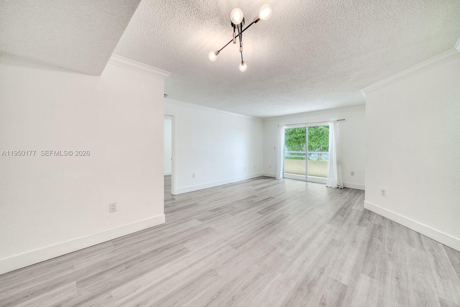 PALM COVE COND - Residential