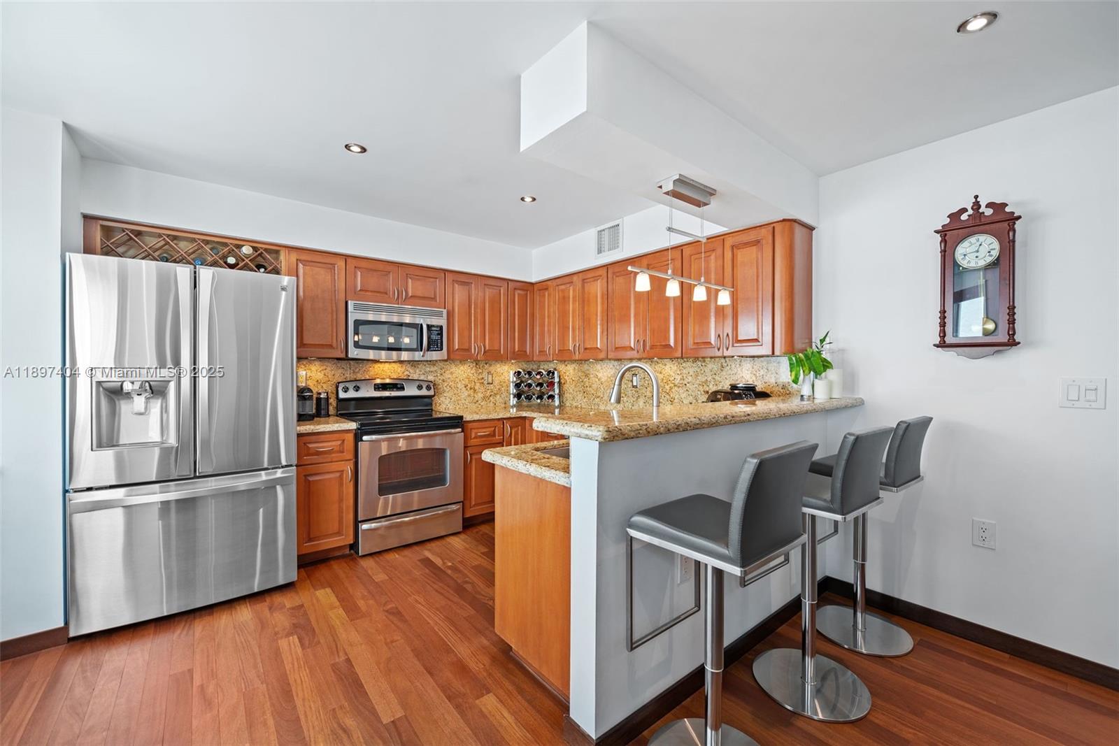 GABLES COURT TOWNHOMES CO - Residential