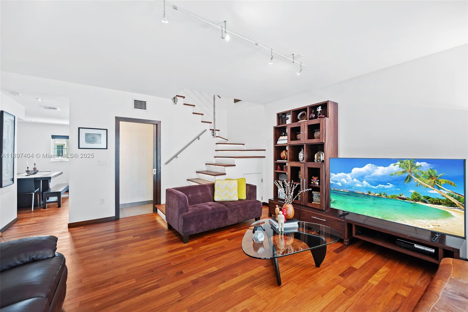 261 Navarre Ave A-3