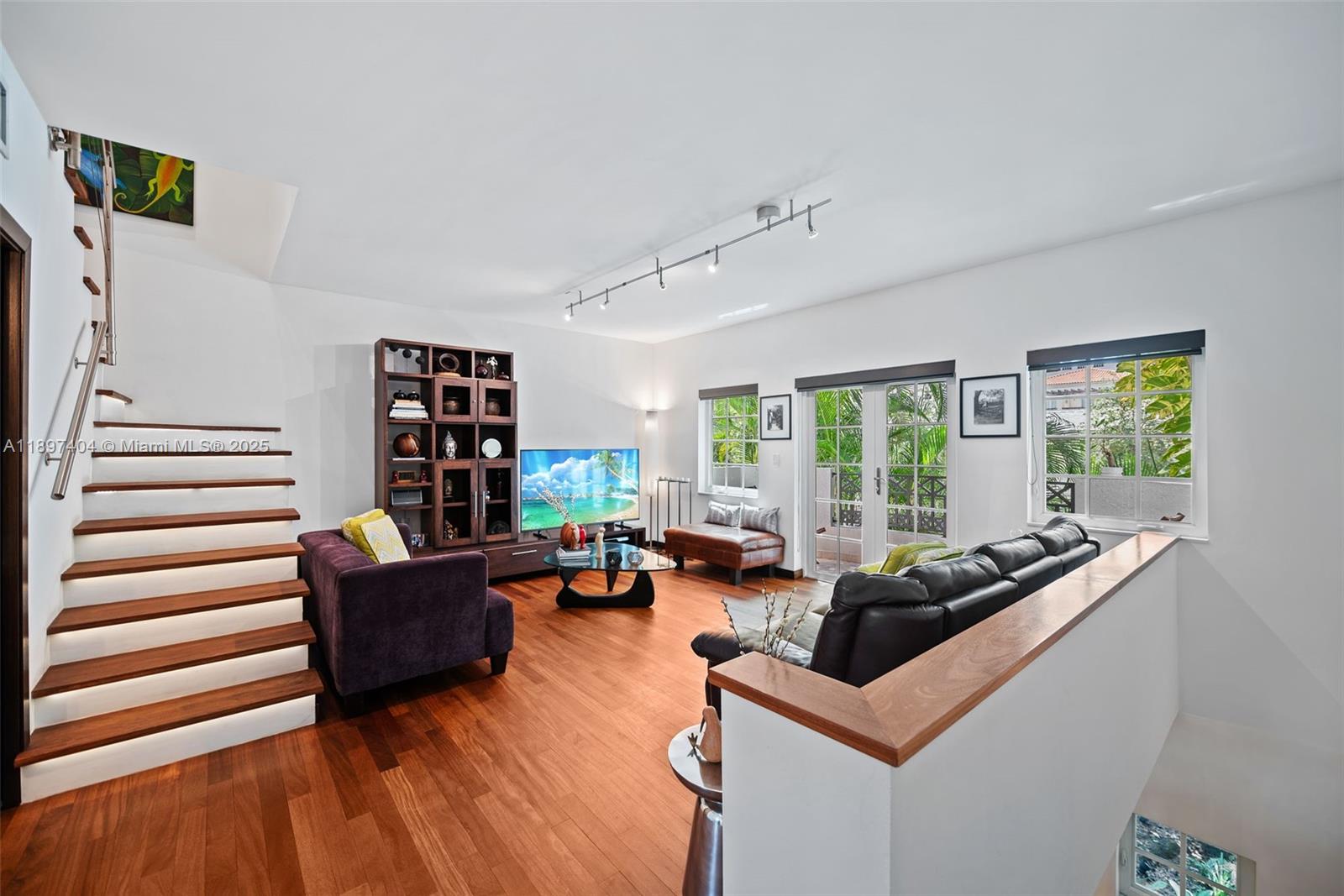 261 Navarre Ave A-3
