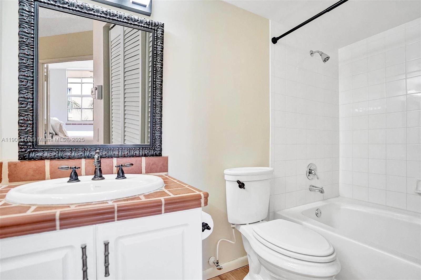 THE YACHT CLUB AT AVENTUR - Residential