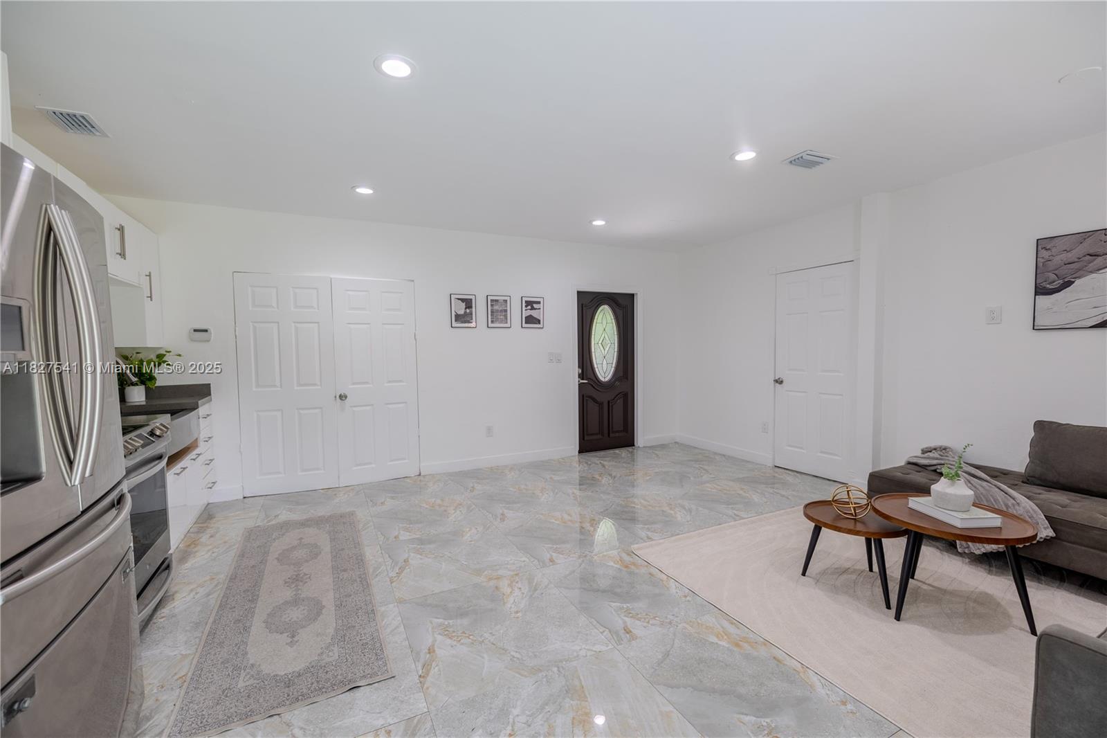 2125 SW 26th St
