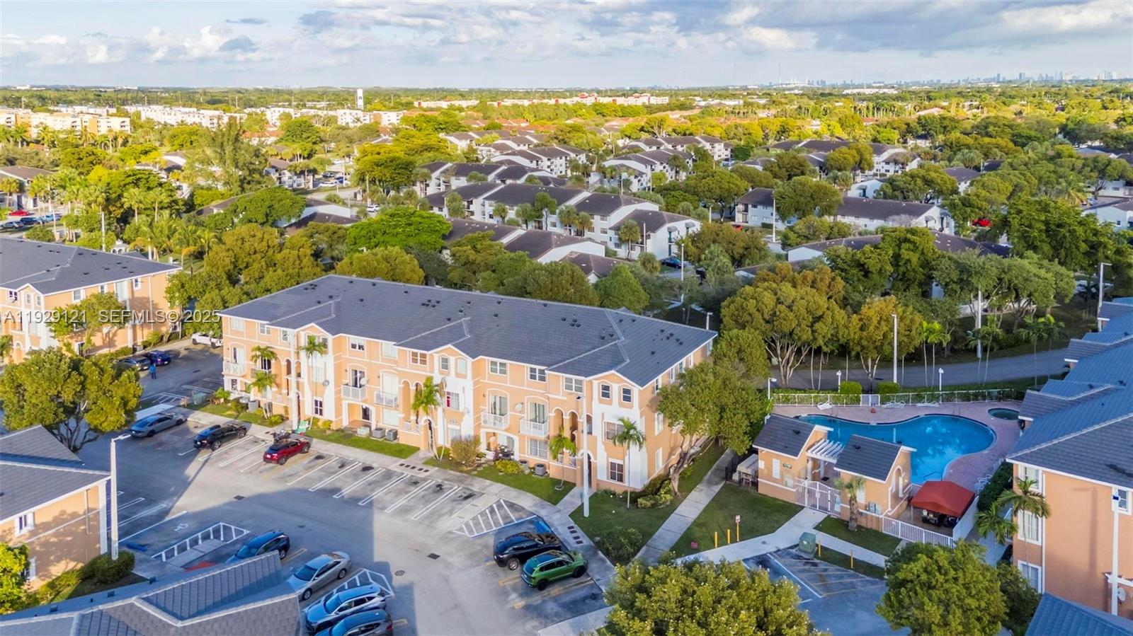 SHOMA HOMES AT COUNTRY CL - Residential