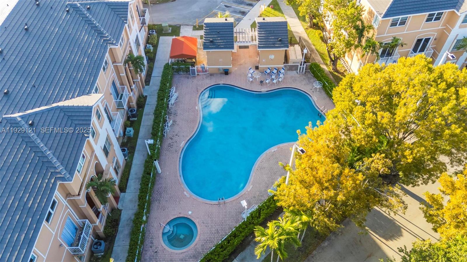 SHOMA HOMES AT COUNTRY CL - Residential