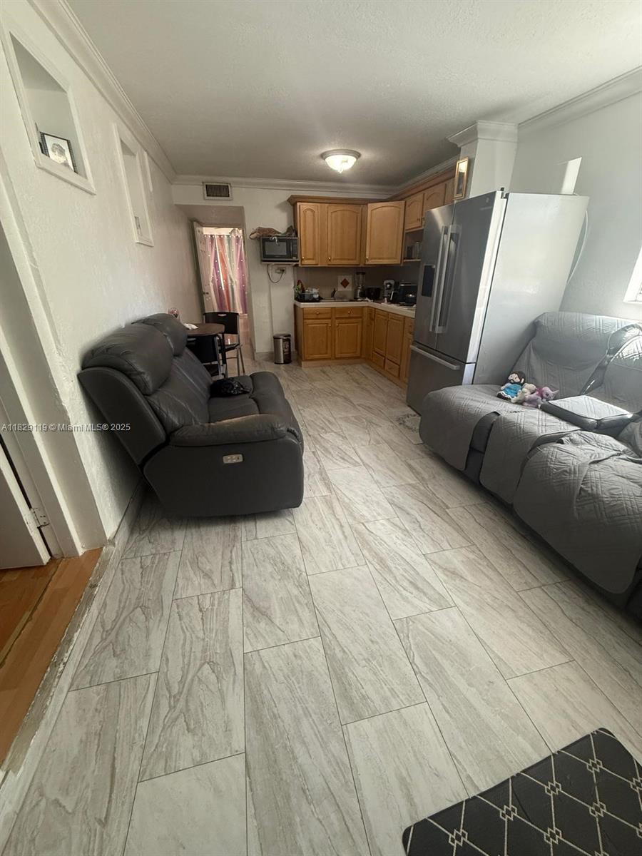 MIRACLE MANOR 3RD ADDN - Residential