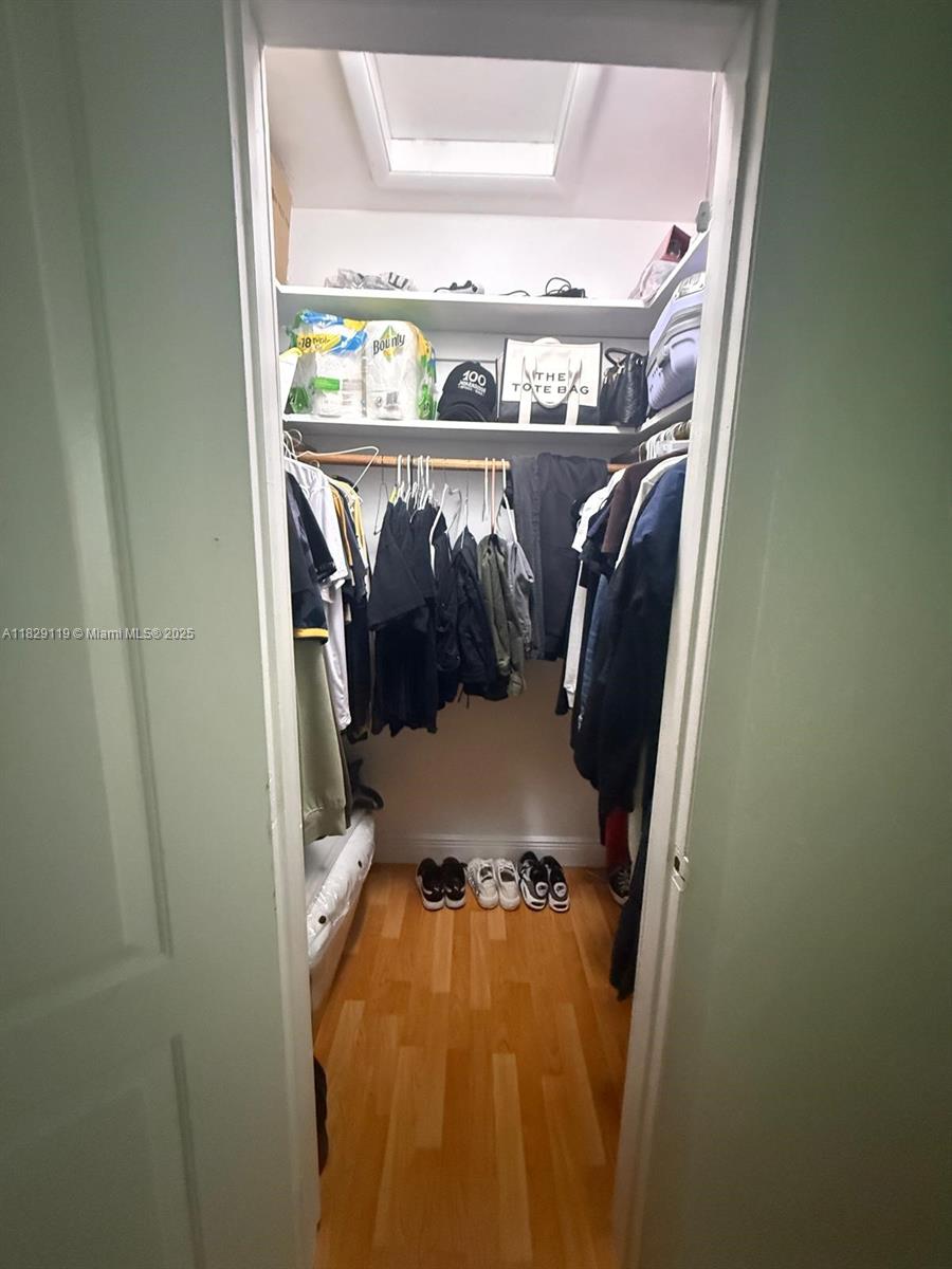 MIRACLE MANOR 3RD ADDN - Residential