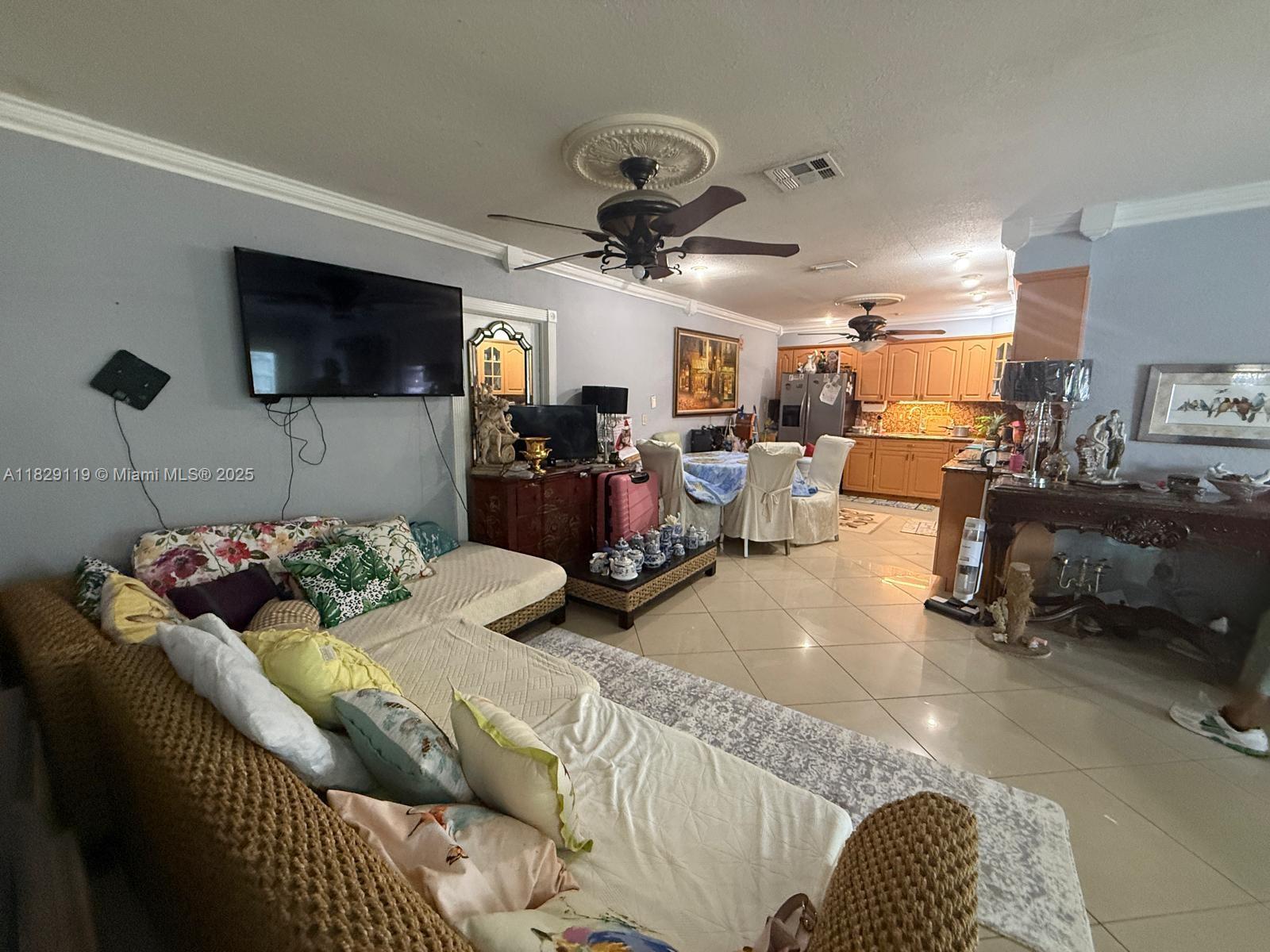 MIRACLE MANOR 3RD ADDN - Residential