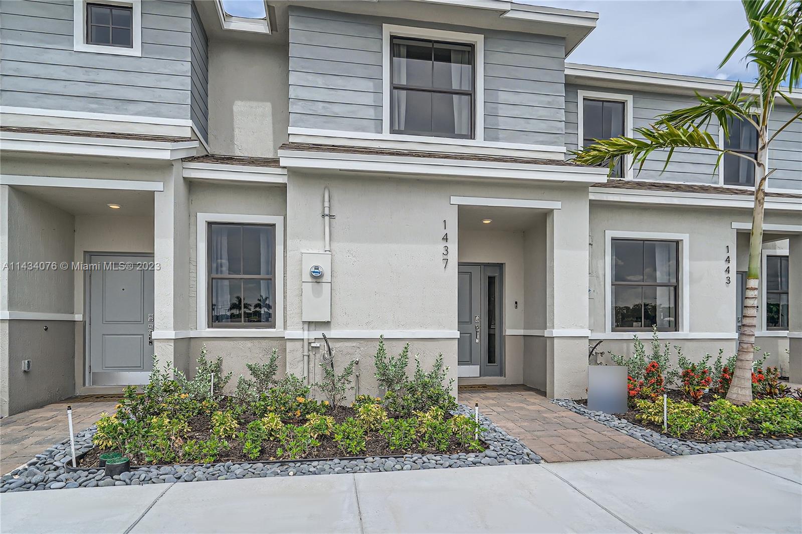 Palm Cay - Residential