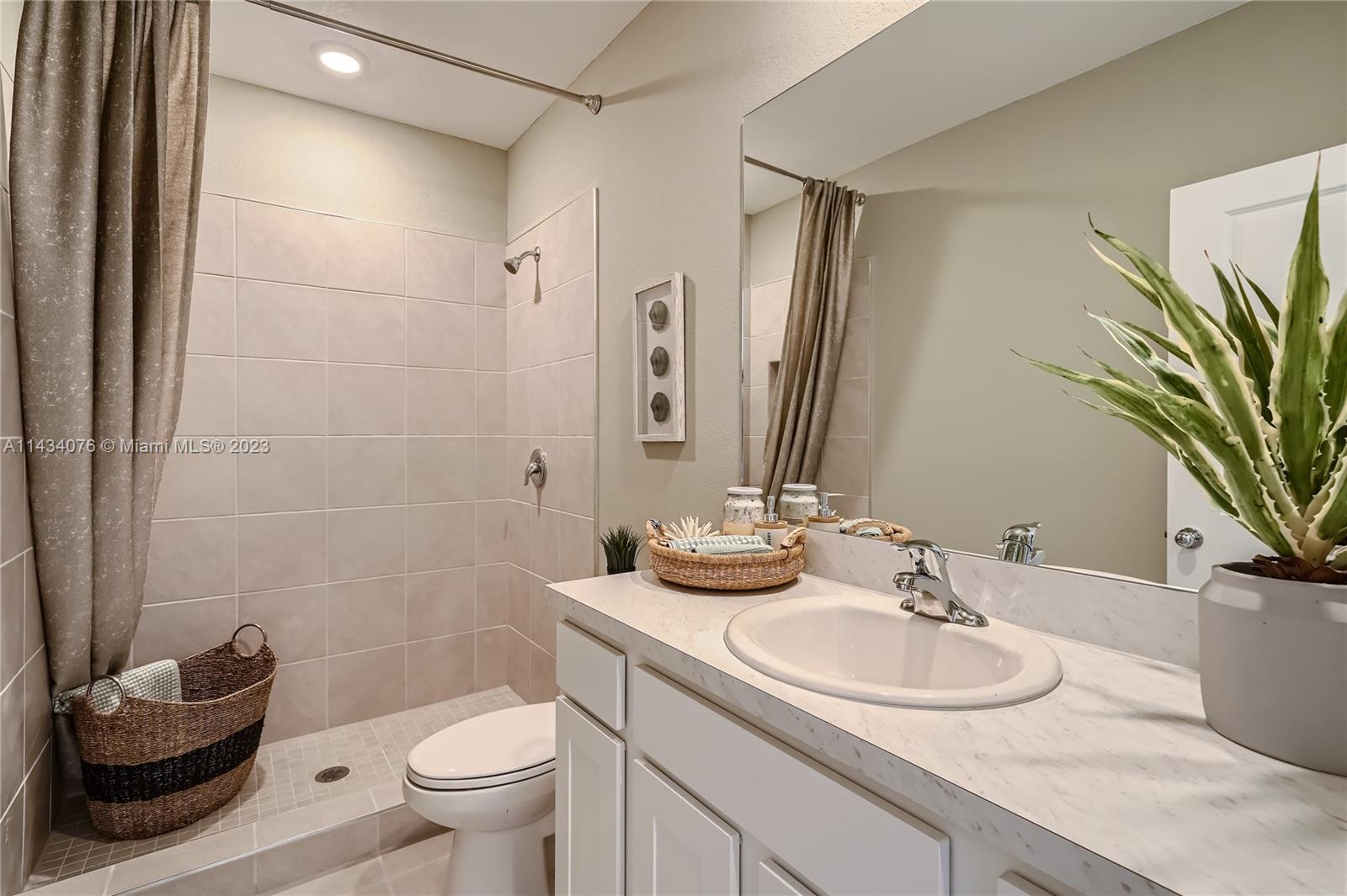 Palm Cay - Residential