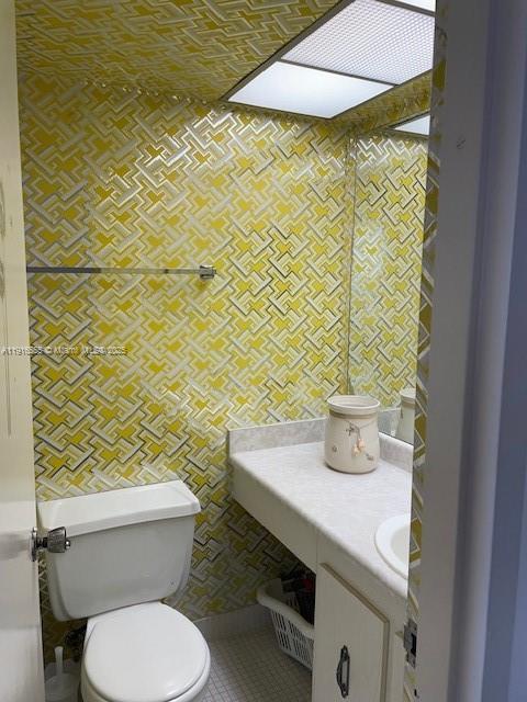 WINSTON TOWERS 500 CONDO - Residential