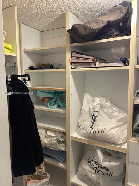 WINSTON TOWERS 500 CONDO - Residential