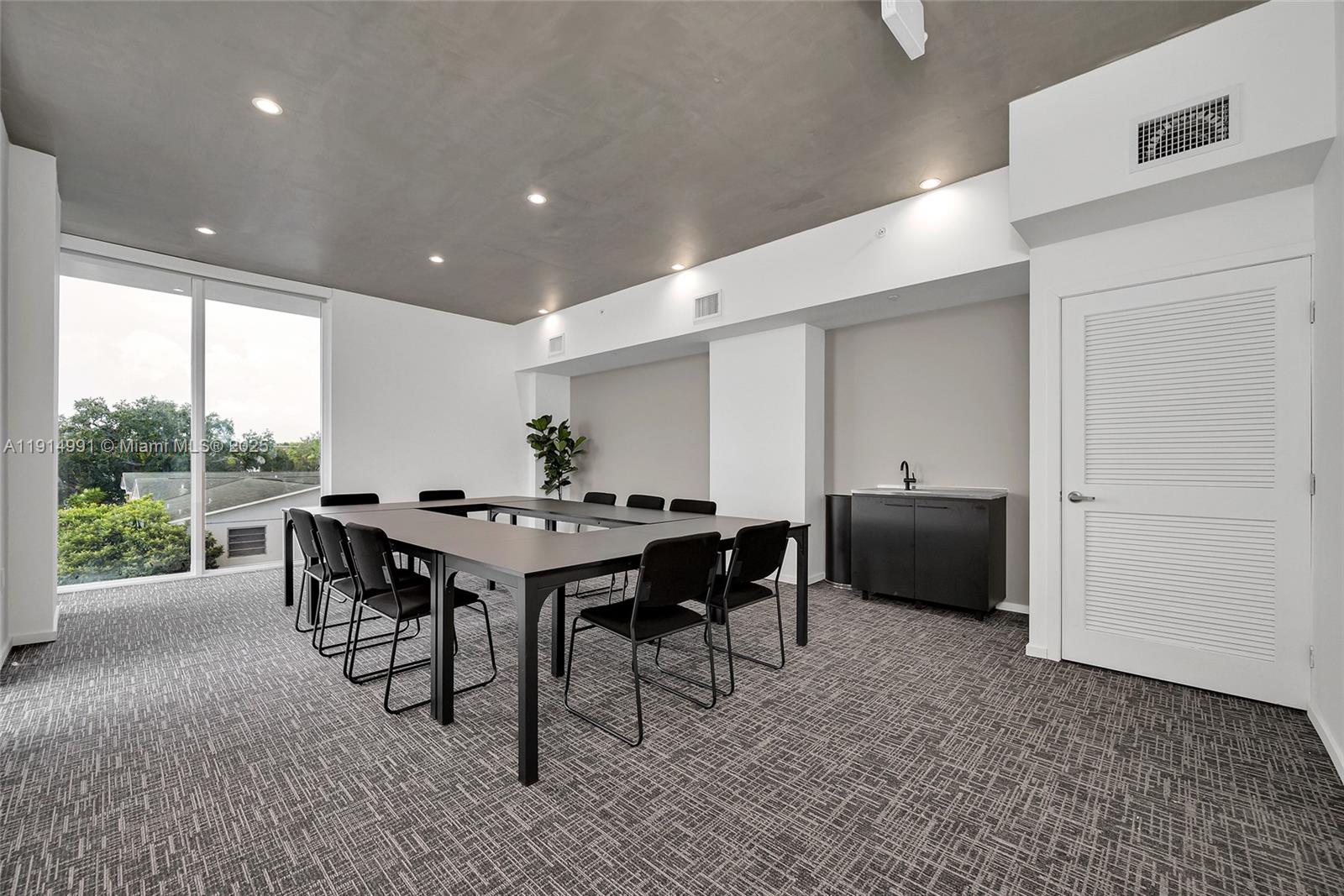 Griffin Park Residences - Residential Lease